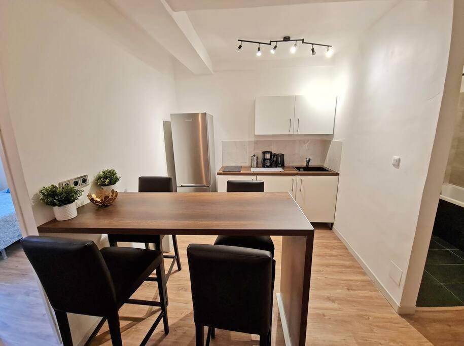 Gregbnb - T2 Design 43M2 - Toulon Est - Wifi Fibre - N2 מראה חיצוני תמונה